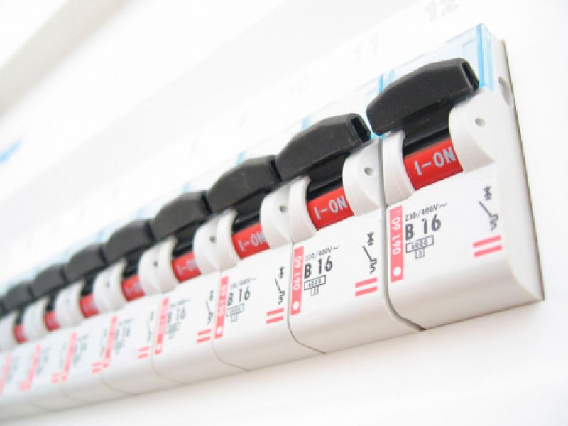 Baja y media tensión Baja y media tensión