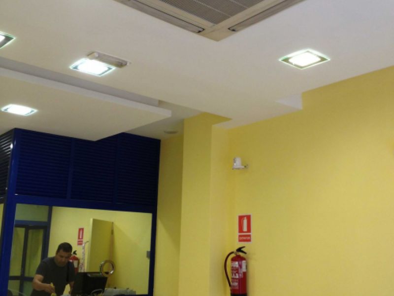 Instalaciones eléctricas en locales Instalaciones eléctricas en locales